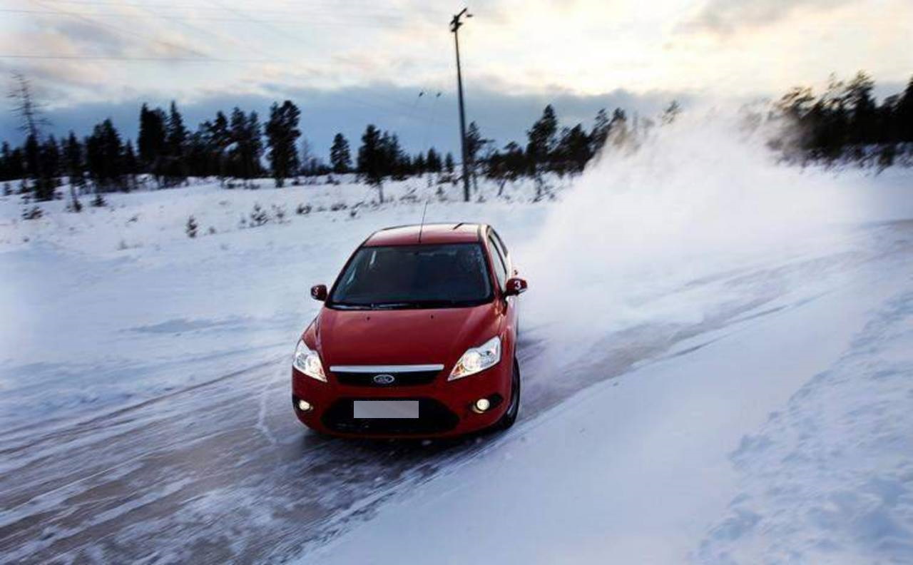 Курсы вождения в экстремальных условиях в Екатеринбурге. Школа Driftpro